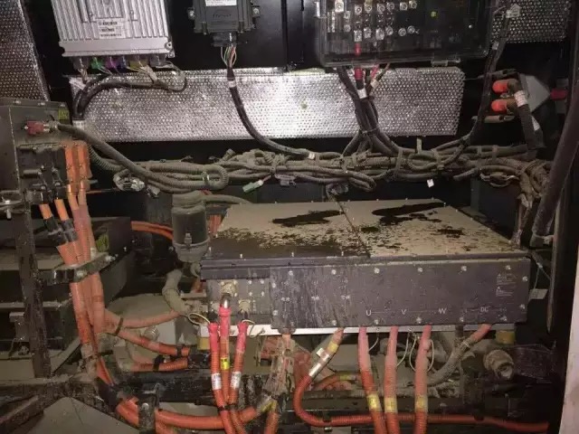 江西上饒純電動(dòng)客車(chē)燃燒案:系被引燃 電池系統(tǒng)未著火 江西上饒純電動(dòng)客車(chē)燃燒案:系被引燃 電池系統(tǒng)未著火