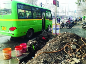 充電樁原本打算建在公交站臺(tái)旁 充電樁原本打算建在公交站臺(tái)旁