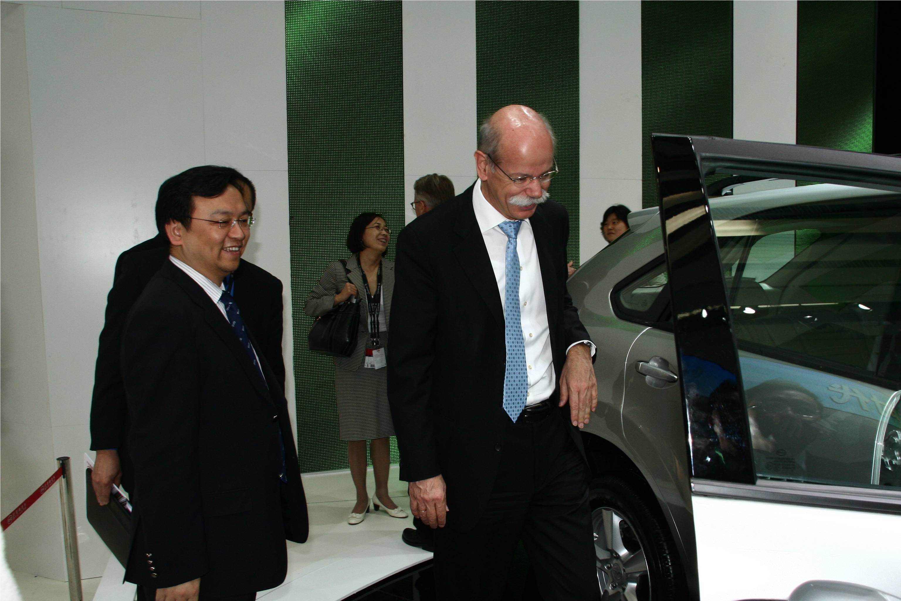 王傳福：未來只做新能源 預(yù)計2030年實現(xiàn)私家車電動化