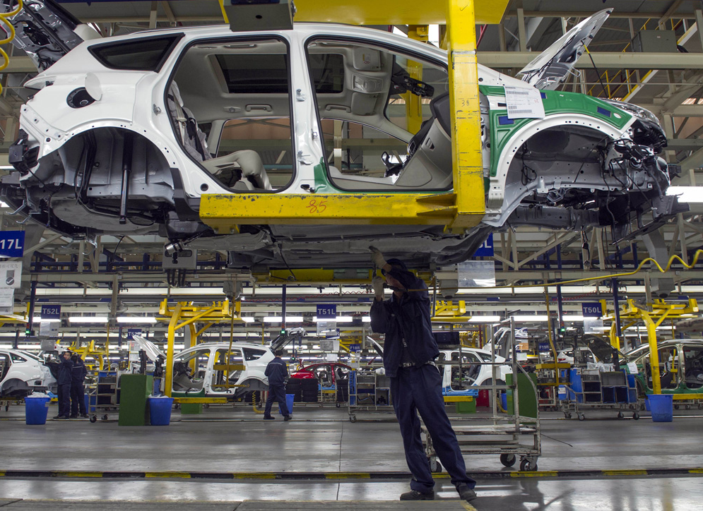 一年落地30個 千億砸新能源汽車會不會“超速”? 一年落地30個 千億砸新能源汽車會不會“超速”?