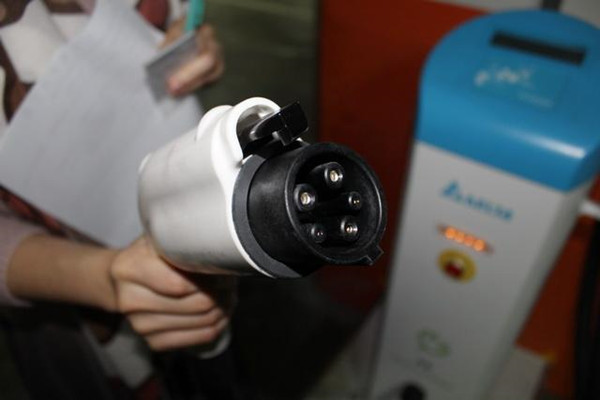 低速電動(dòng)車標(biāo)準(zhǔn)焦點(diǎn)不在速度 安全最重要