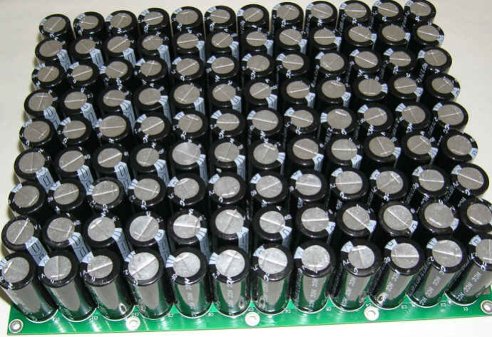 儲能應用空間加大 超級電容行業(yè)或?qū)⒂瓉硇鹿拯c 儲能應用空間加大 超級電容行業(yè)或?qū)⒂瓉硇鹿拯c