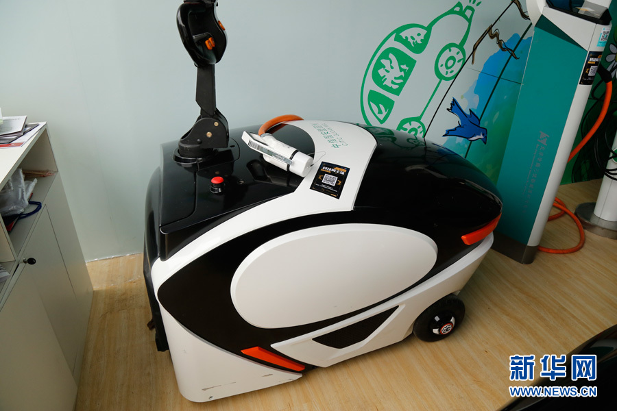 新能源車可以移動(dòng)著充電？來(lái)北京科技周主場(chǎng)一探究竟