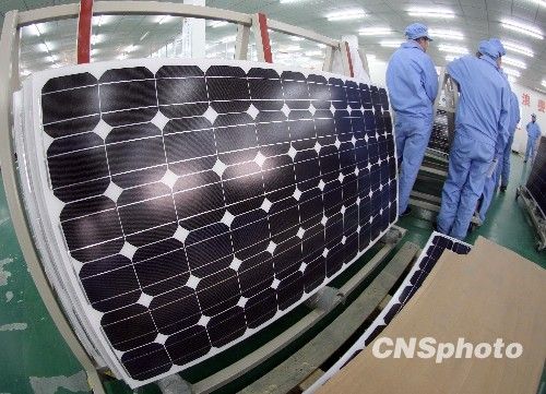 光伏業上演新輪搶裝和產能擴張 或再現產能過剩 光伏業上演新輪搶裝和產能擴張 或再現產能過剩