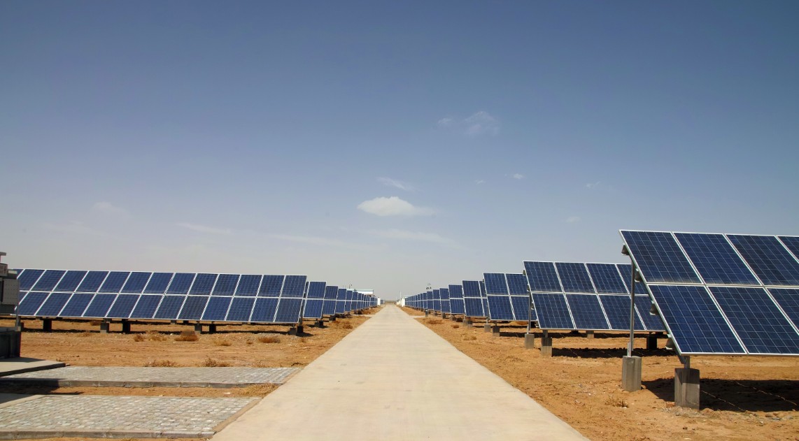 光伏電站競爭配置新政落地 業(yè)界稱利于規(guī)避劣幣逐良幣現象