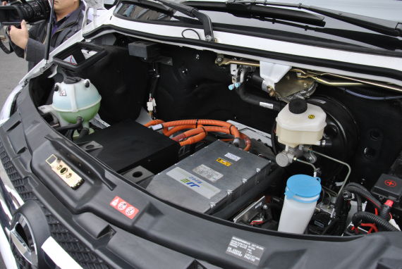 動力電池市場持續井噴 三分天下后誰家能獨大？