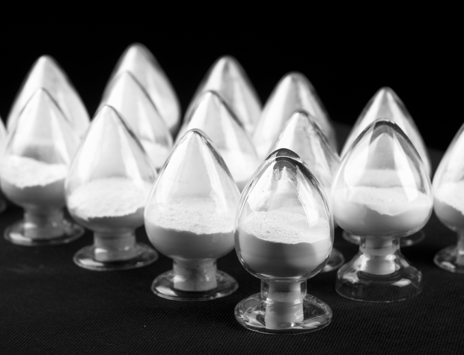 電池級碳酸鋰價格回落 近期市價或將走弱