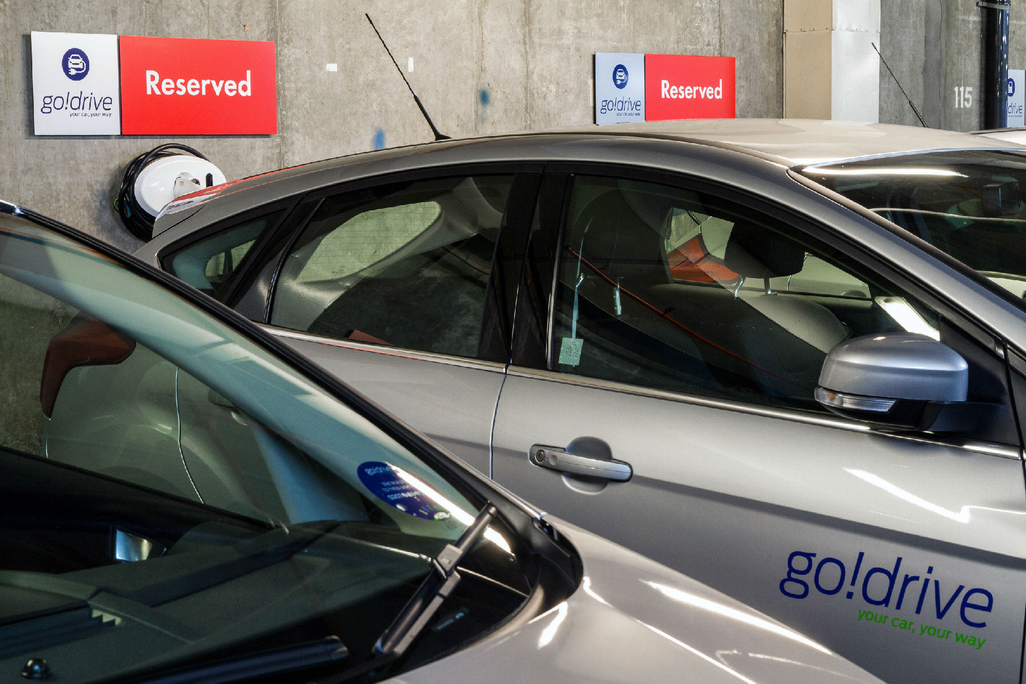 火爆的新能源汽車下一站在哪里？無(wú)人駕駛OR共享出行