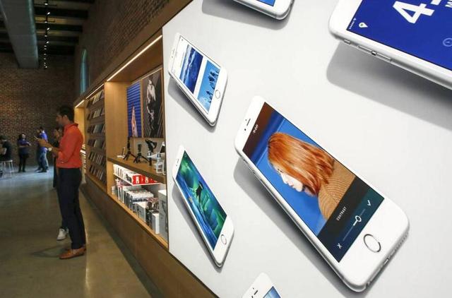 智能手機(jī)創(chuàng)新停滯 IDC今年出貨量增長(zhǎng)預(yù)期砍一半