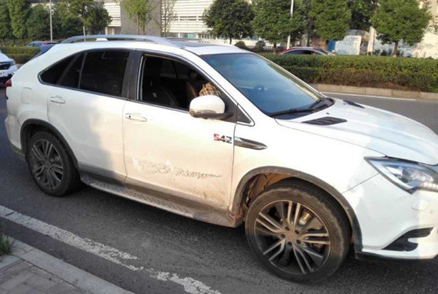 曝比亞迪新款唐外觀/內(nèi)飾 細(xì)節(jié)將進(jìn)行改進(jìn)