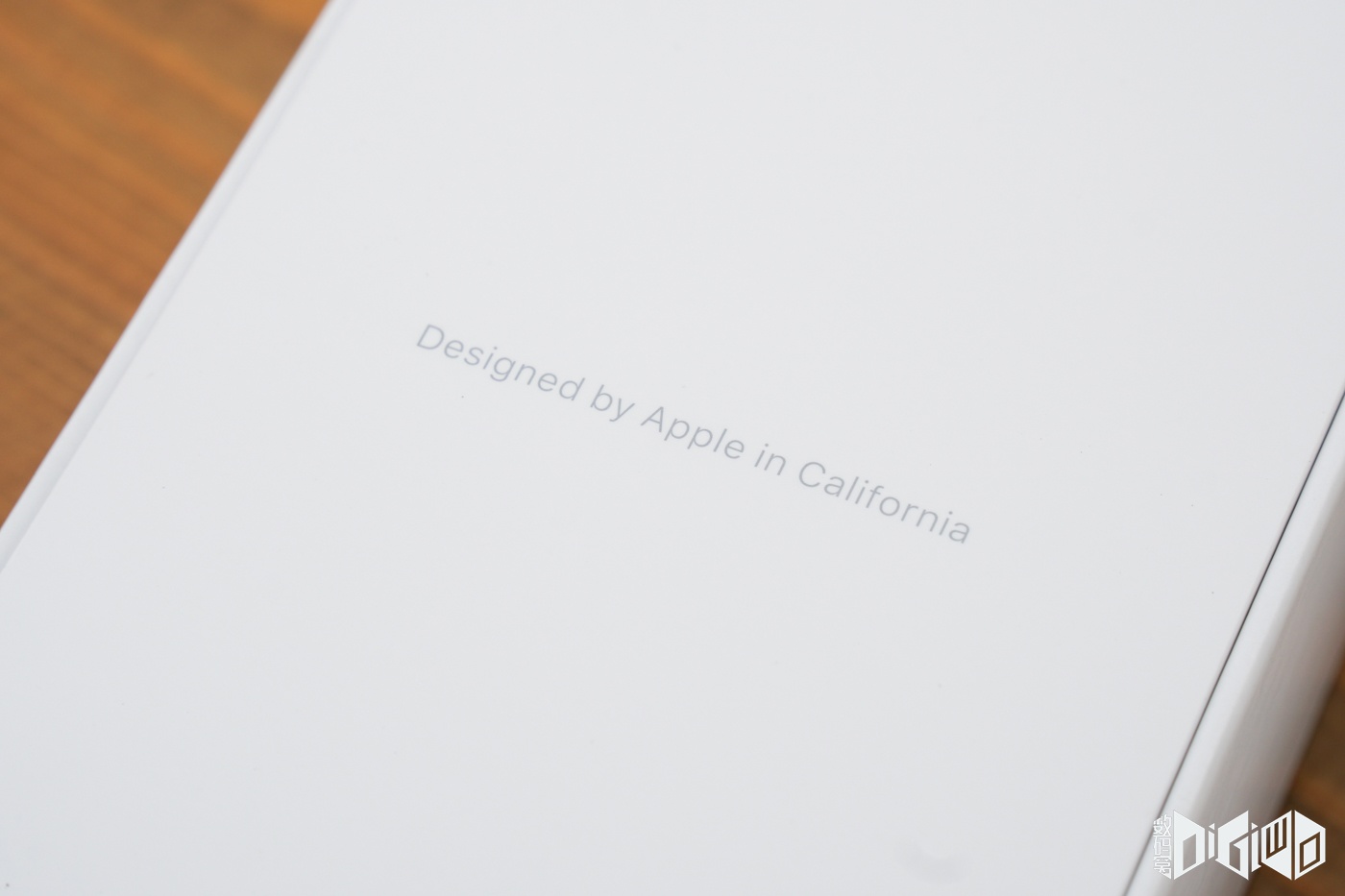 iPhone 7 Plus銀色開箱 續(xù)航時(shí)間比iPhone 6s高2小時(shí)