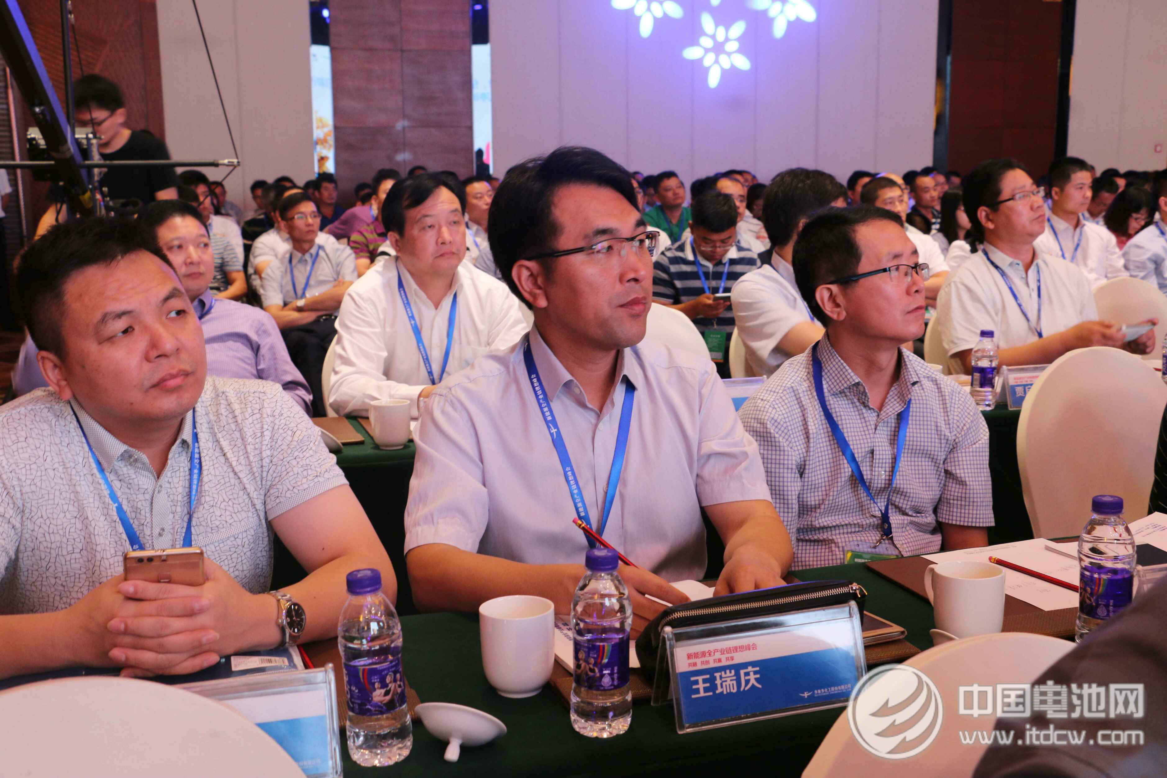 把脈鋰電發展趨勢 新能源全產業鏈鋰想峰會焦作“論劍”
