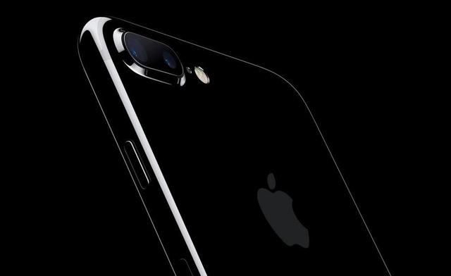 蘋果亮黑色iPhone 7為何總?cè)必洠毫计仿实? 需求量大