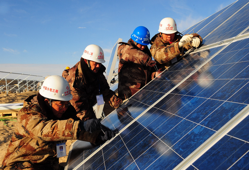 光伏企業再迎大考:電價創新低 補貼額度或降低 光伏企業再迎大考:電價創新低 補貼額度或降低