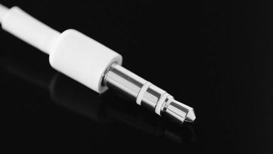 外媒談Note7爆炸：三星應取消3.5mm耳機孔 緩解電池壓力