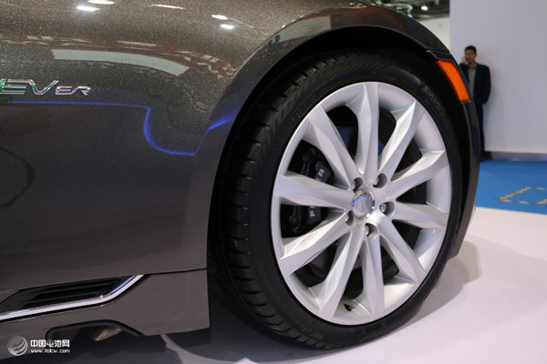 三大產(chǎn)品技術(shù)路徑 節(jié)能與新能源汽車技術(shù)路線圖將汽車產(chǎn)業(yè)引向何方？