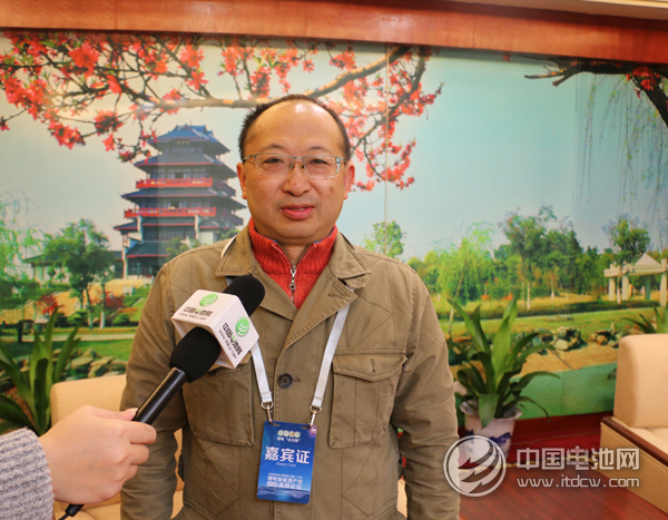  久泰科技董事長(zhǎng)王利民在接受中國(guó)電池網(wǎng)