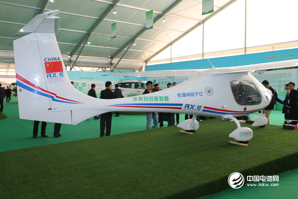 我國第一款電動力雙座輕型運動飛機銳翔1E 我國第一款電動力雙座輕型運動飛機銳翔1E