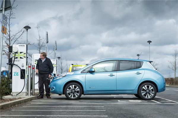 英國擬2017年設(shè)充電樁公共定價 促電動車發(fā)展立新規(guī) 英國擬2017年設(shè)充電樁公共定價 促電動車發(fā)展立新規(guī)