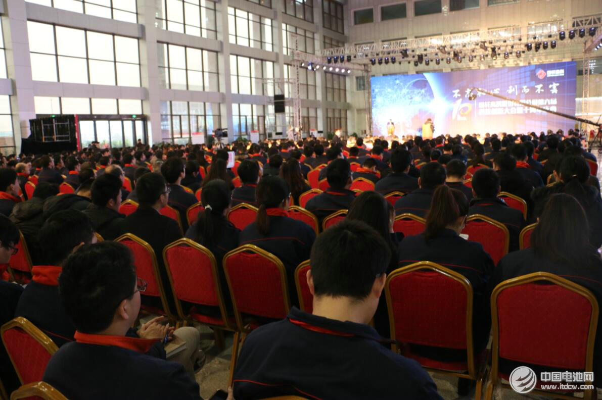 李縝：國(guó)內(nèi)電池技術(shù)進(jìn)步明顯 單體電池能量密度與國(guó)際同步