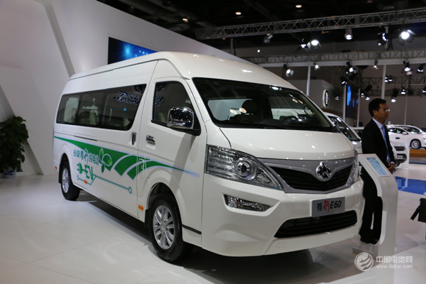 用生態(tài)能源推動(dòng)新能源汽車(chē)發(fā)展 黃標(biāo)車(chē)即將一去不復(fù)返