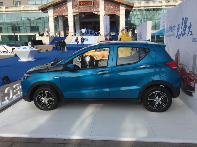 北汽新能源EC180正式上市 售4.98-5.58萬元