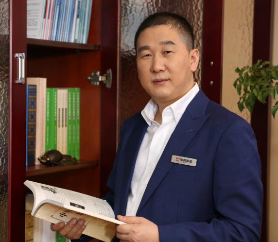 無錫中鼎物流設備有限公司 董事長兼總經(jīng)理 張科