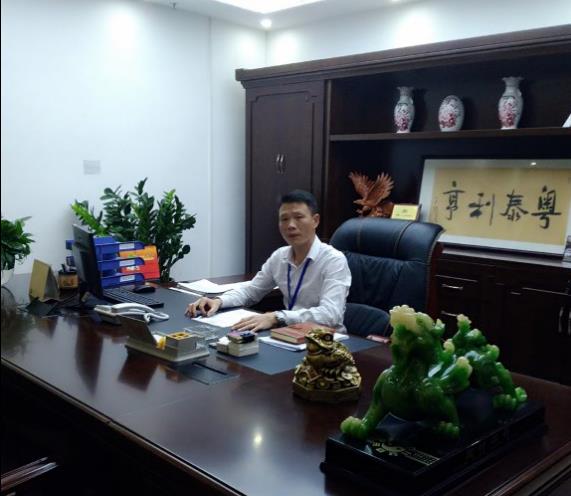 東莞市杉達金屬制品有限公司 董事長 駱文峰 東莞市杉達金屬制品有限公司 董事長 駱文峰