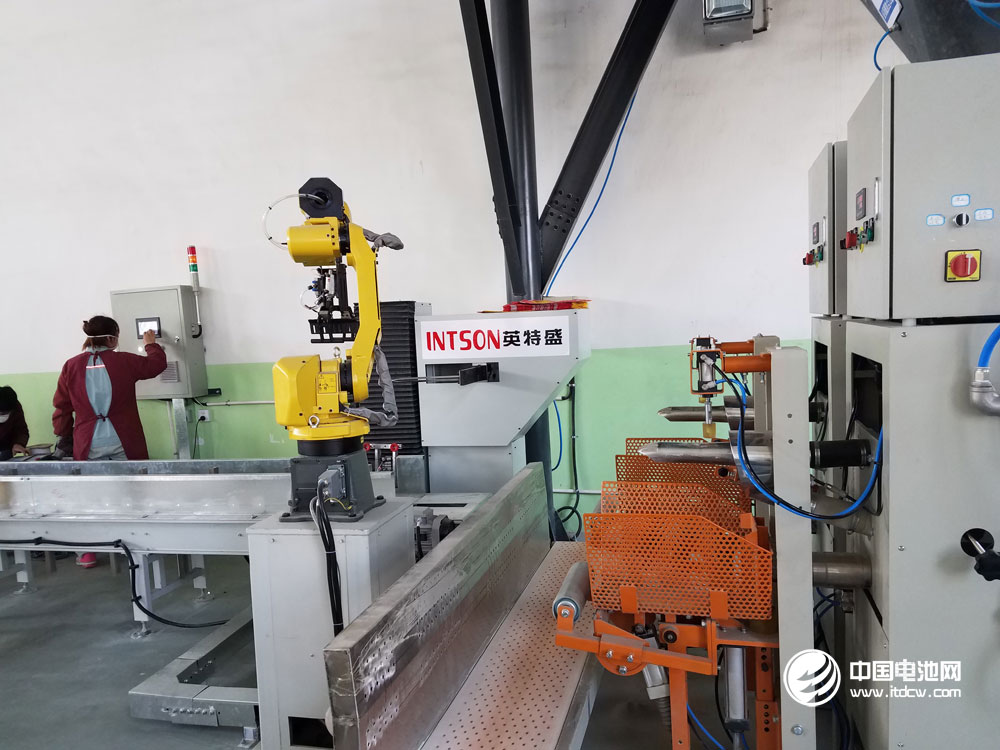 青島英特盛智能科技有限公司套袋機(jī)器人 青島英特盛智能科技有限公司套袋機(jī)器人