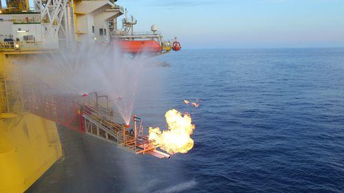 未來(lái)汽車的“永動(dòng)機(jī)”？ 揭開“可燃冰”的神秘面紗