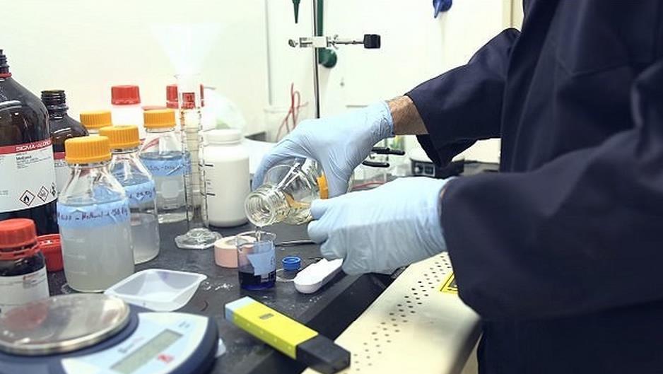 瞬間充電技術(shù)發(fā)明出來了 也許會(huì)改變電動(dòng)汽車產(chǎn)業(yè)