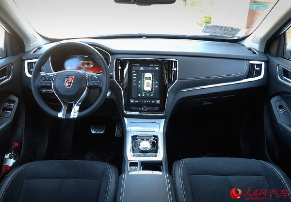 入選目錄 純電動(dòng)互聯(lián)網(wǎng)SUV上汽榮威ERX5北京交車(chē)