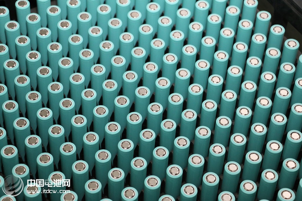 自給自足和外部配套并存 電池配套會走乘用車發動機老路？