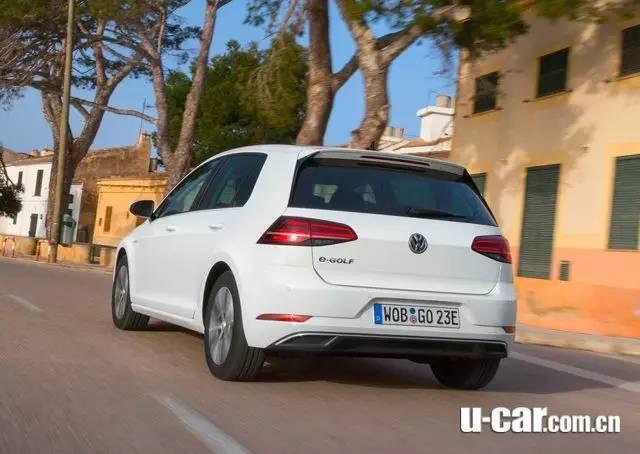 電動(dòng)版本高爾夫英國(guó)上市：能跑300公里 約人民幣22.8~27萬(wàn)