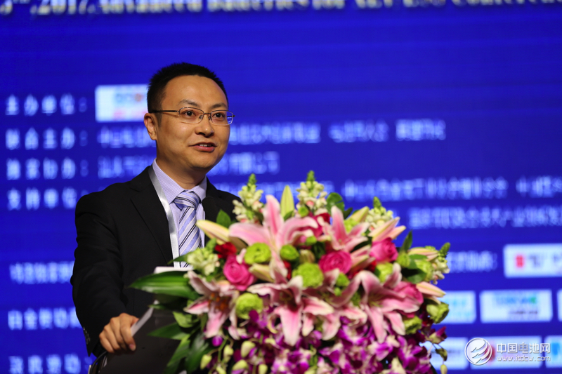 湖南大學(xué)經(jīng)濟(jì)學(xué)博士、副教授謝里