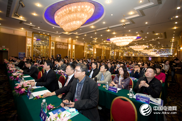 品質智造 重構格局:第5屆鋰電“達沃斯”論壇汕頭開幕 品質智造 重構格局:第5屆鋰電“達沃斯”論壇汕頭開幕