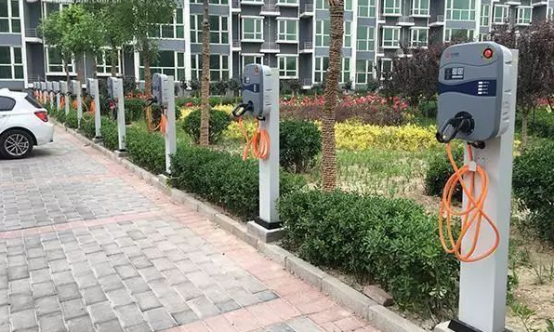 星星充電多建于小區等場所.png