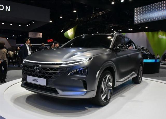 現(xiàn)代氫燃料電池車Nexo發(fā)布 續(xù)航提升30%