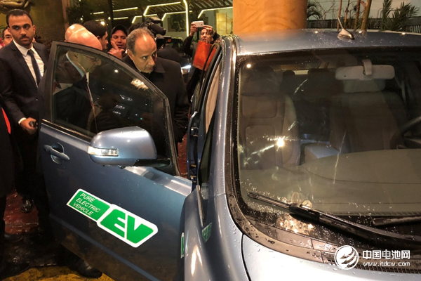 埃及亞歷山大省長Mohamed Sultan體驗比亞迪純電動e6