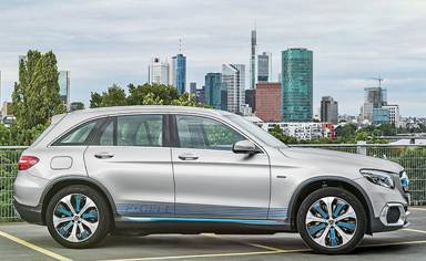 鋰離子電池和燃料電池誰是真愛？戴姆勒：誰也不放棄