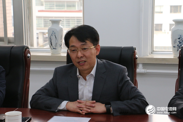 鋰電“達沃斯”論壇/電池百人會秘書長、中國電池網創始人/董事長于清教 鋰電“達沃斯”論壇/電池百人會秘書長、中國電池網創始人/董事長于清教