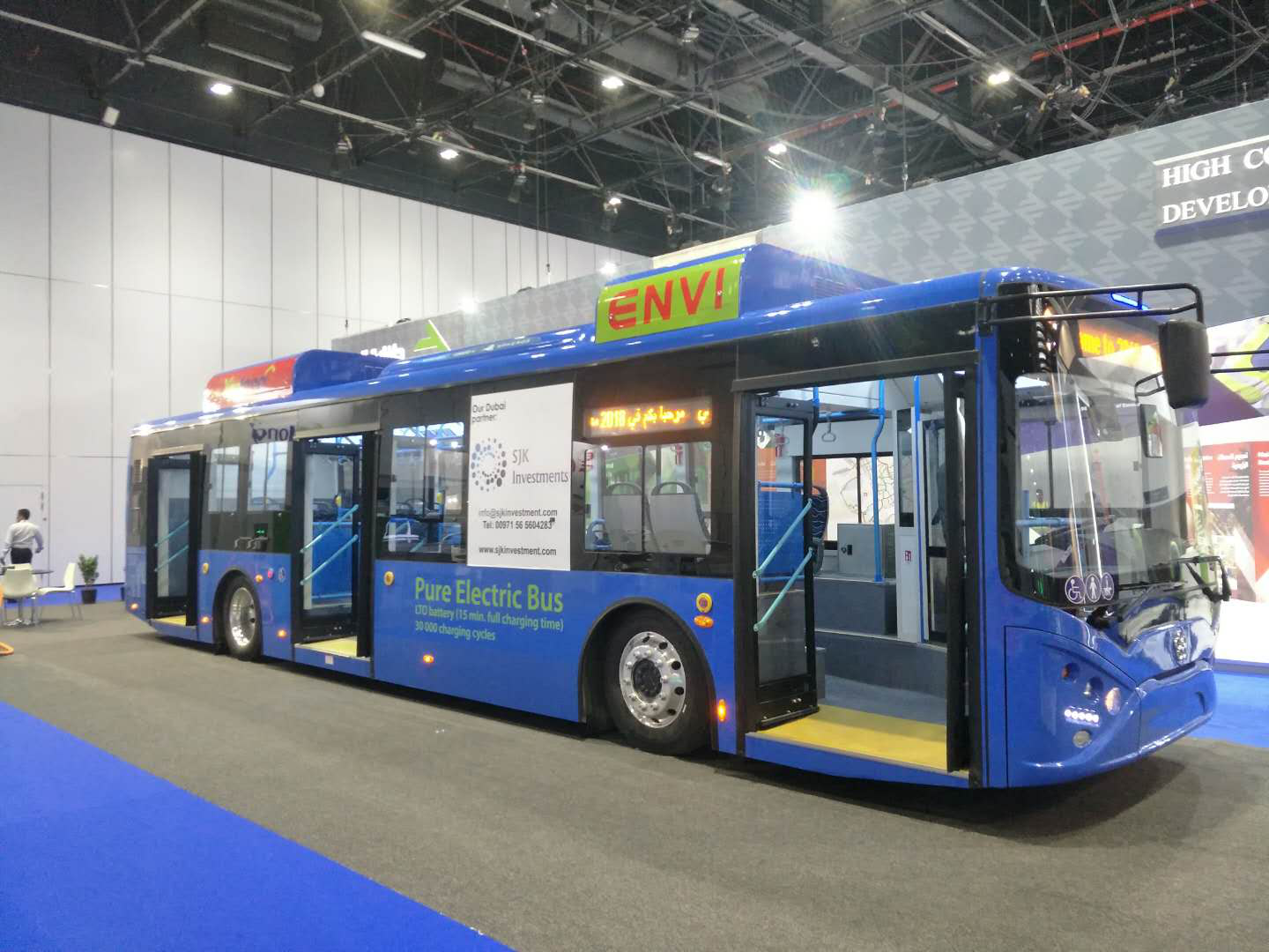 銀隆亮相迪拜交通展 加速拓展海外市場 銀隆亮相迪拜交通展 加速拓展海外市場