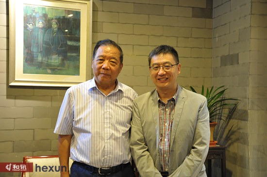 中國汽車工程學會理事長付于武（左）