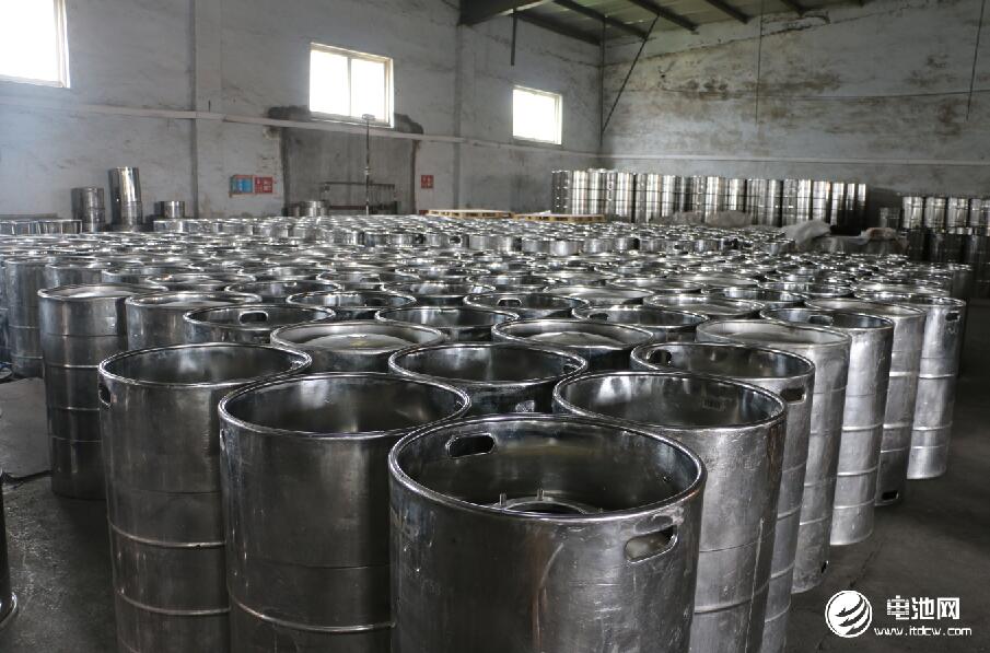 青島海鑫達(dá)開(kāi)發(fā)的鋰鹽桶 青島海鑫達(dá)開(kāi)發(fā)的鋰鹽桶