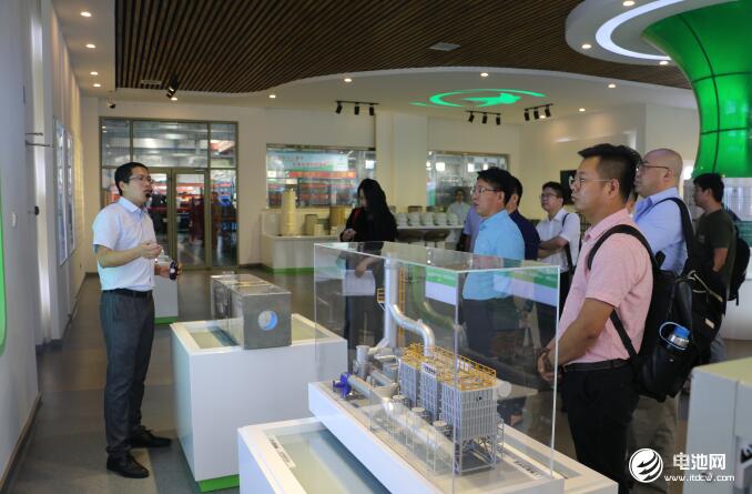 中國鋰電新能源產(chǎn)業(yè)鏈調(diào)研團(tuán)一行參觀華世潔