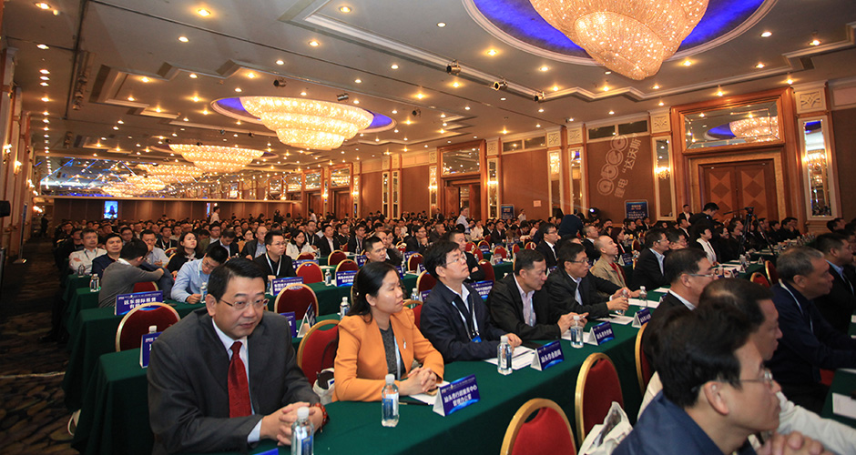 第五屆鋰電“達沃斯”現(xiàn)場 第五屆鋰電“達沃斯”現(xiàn)場