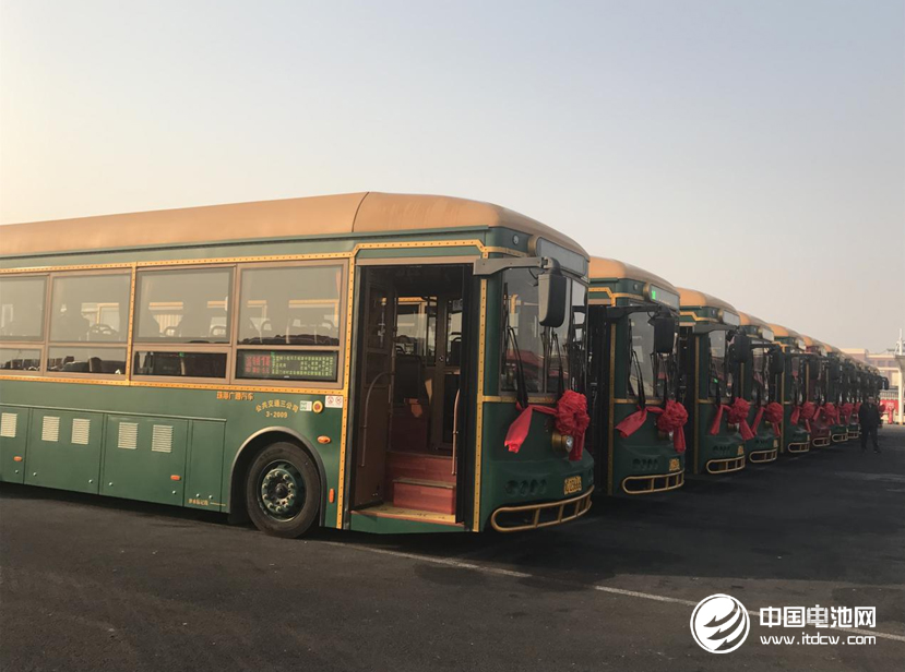 銀隆電動(dòng)大巴 銀隆電動(dòng)大巴