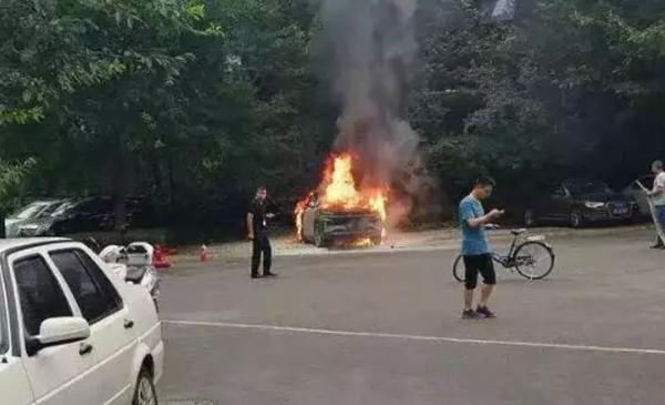 安全事故頻發(fā) 新能源車行業(yè)啟動(dòng)專項(xiàng)排查