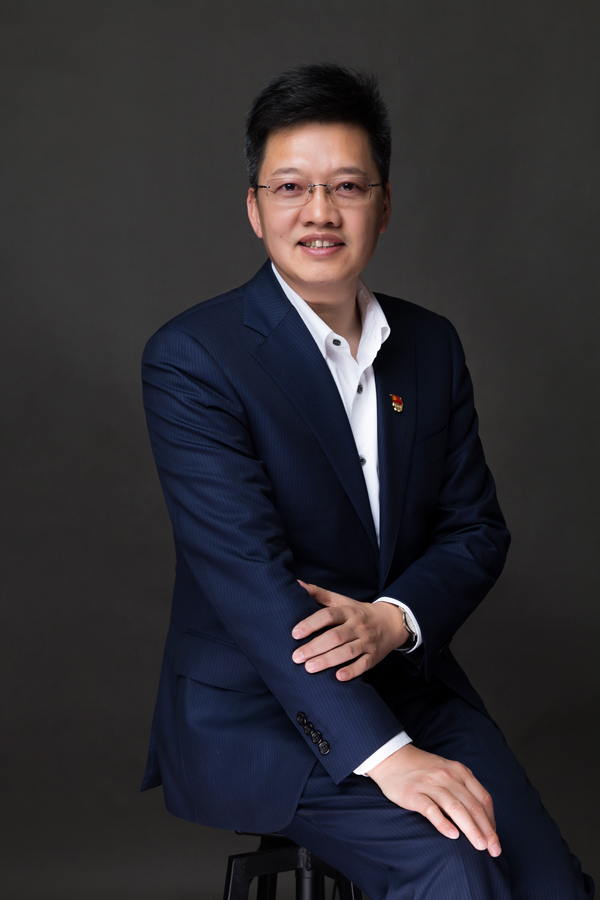 于德翔：書(shū)寫(xiě)特銳德“百日上市”傳奇 轉(zhuǎn)戰(zhàn)新能源車(chē)充電網(wǎng)