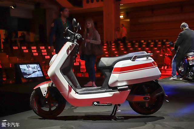 小牛電動 小牛電動